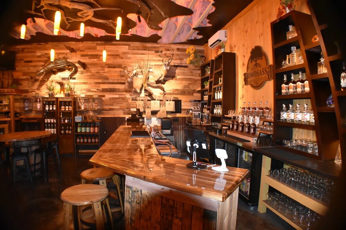 Homosassa Distillery & Brewing Company
